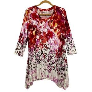 Logo by Lori Goldstein Top Size L Multicolor Shark Bite Hem Pockets Soft Stretch